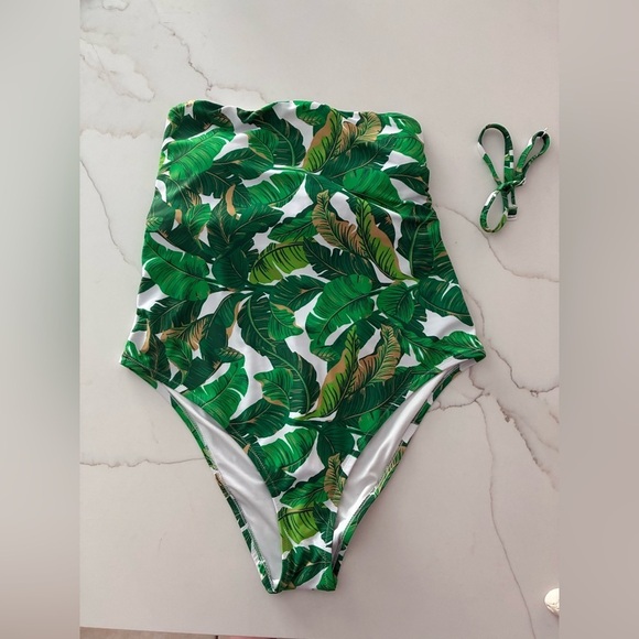 LOVE and SPORTS one piece strapless halter swimsuit tropical vacation 12/14 EUC - Picture 5 of 15